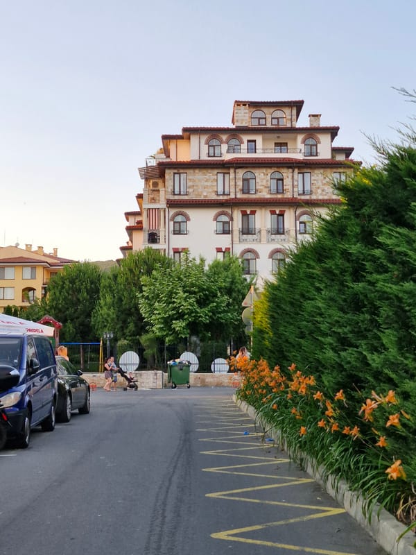 Sveti Vlas resort town: construction, streets, and summer afternoon life