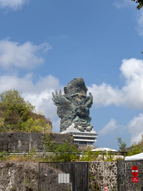 Roads, mirrors, and monumental Hindu statues at GWK Bali