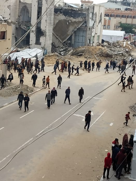 Urban destruction documented in Khan Yunis street scene