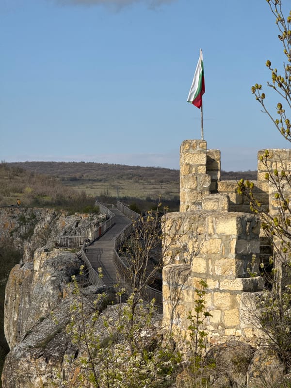 Tourist captures scenic views of Ovech Fortress and Provadia landscape
