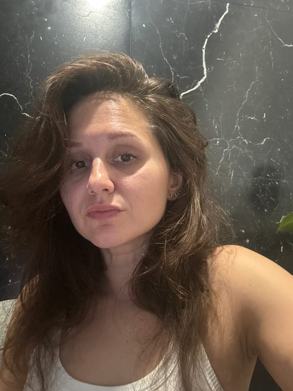 Woman photographed during dining session in Dubai