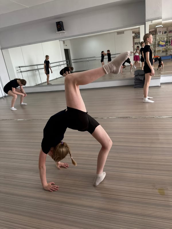 Dance class in session at Votkinsk studio