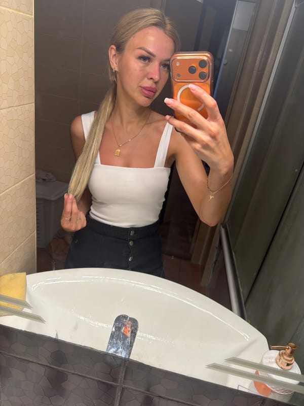 Morning selfies and a dog walk around a Kyiv apartment
