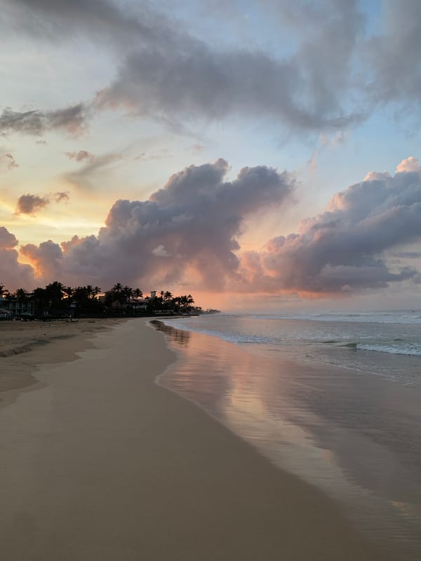 Dramatic sunset documented across Sri Lankan coastal towns
