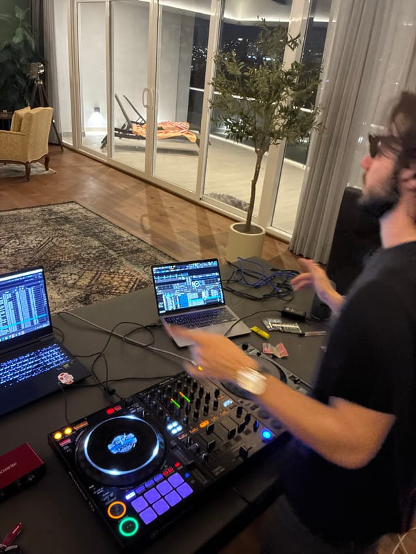 Early Morning DJ Session Documented in Huixquilucan, Mexico