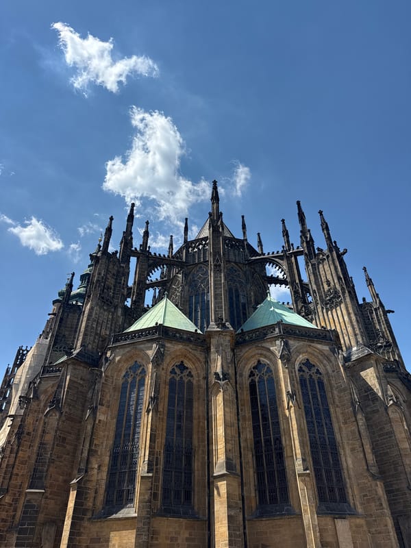 Morning tour of Prague Castle and its Gothic landmarks