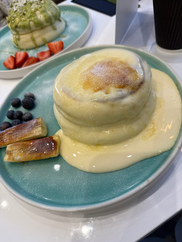 Diner enjoys Japanese pancakes and bubble tea in Nottingham