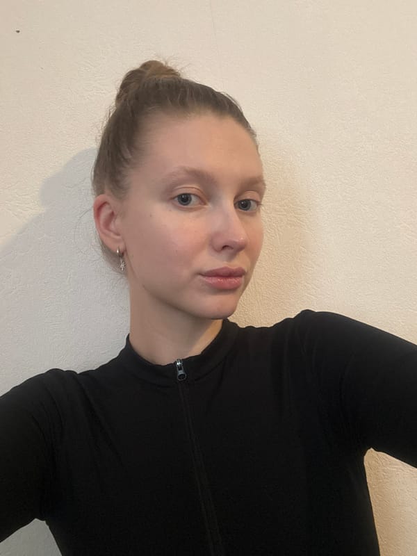 Woman documents workout routine and pet in Izhevsk