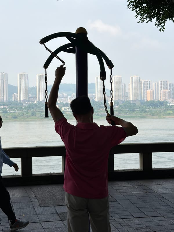 Morning riverside life captured in Jiangjin, China