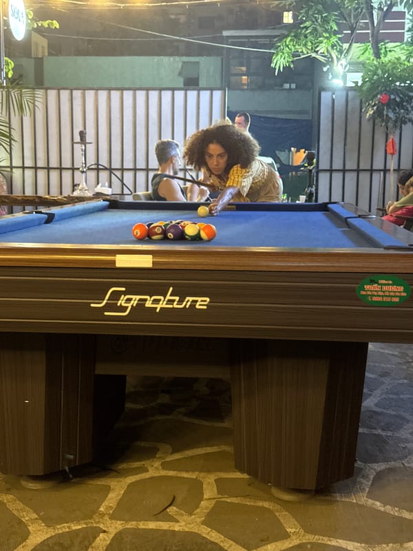 Outdoor pool game observed in Đà Nẵng, Vietnam
