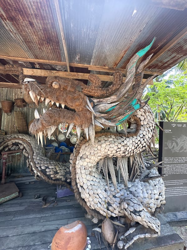Calligraphy workshop and dragon sculpture on Ko Pha-ngan