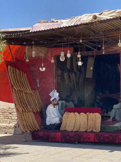 Morning street life documented across Kandahar in three minutes