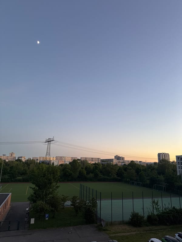 Berlin evening sky observed during twilight transition