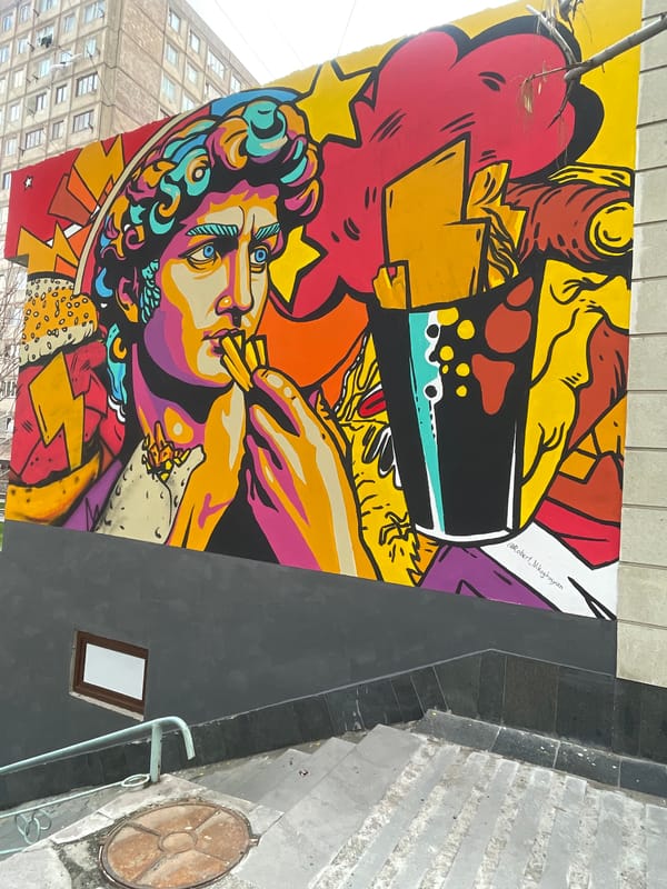 Spring afternoon shopping district scenes documented in Yerevan