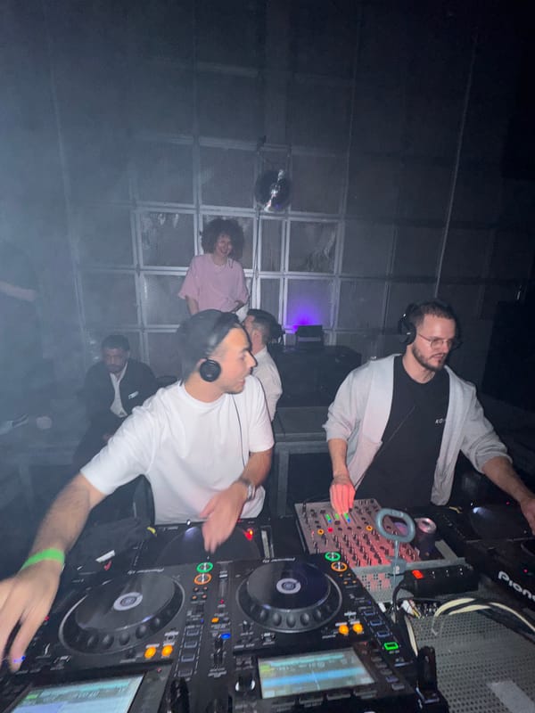 DJs perform at Vienna nightclub early Saturday morning