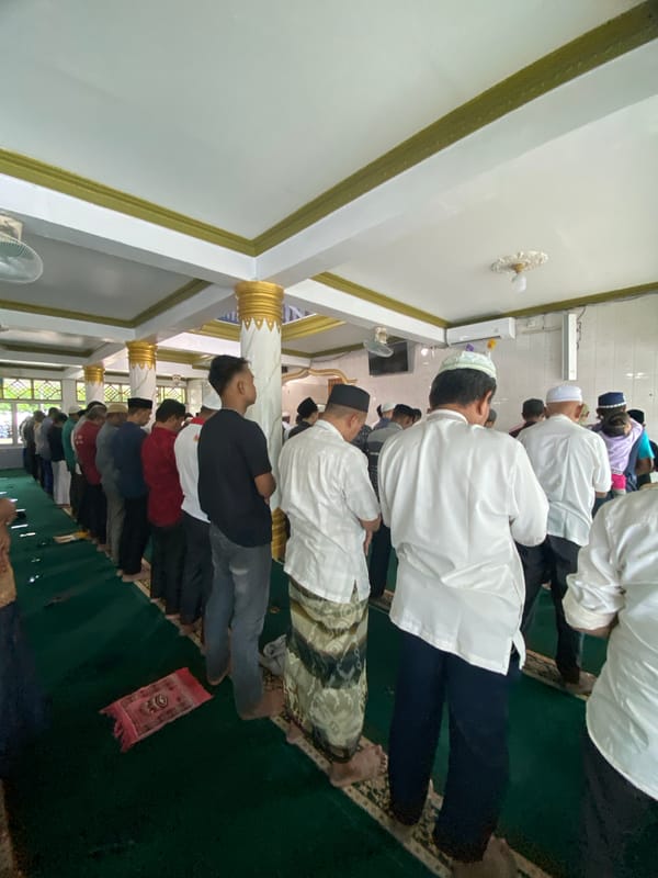 Congregational prayer observed at Lhokseumawe mosque