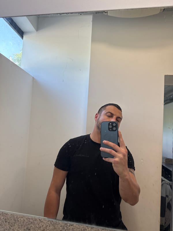 Man takes bathroom selfie, car interior photographed in Varna
