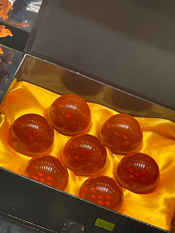 Dragon Ball collectibles and street scenes documented in Buenos Aires