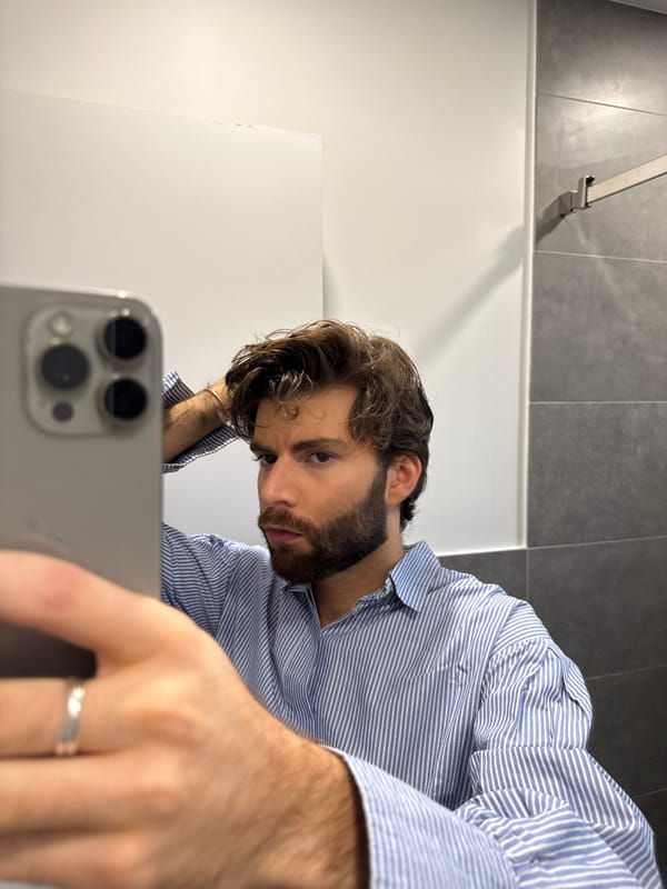 Man documents evening with selfies and wine in Montreal apartment