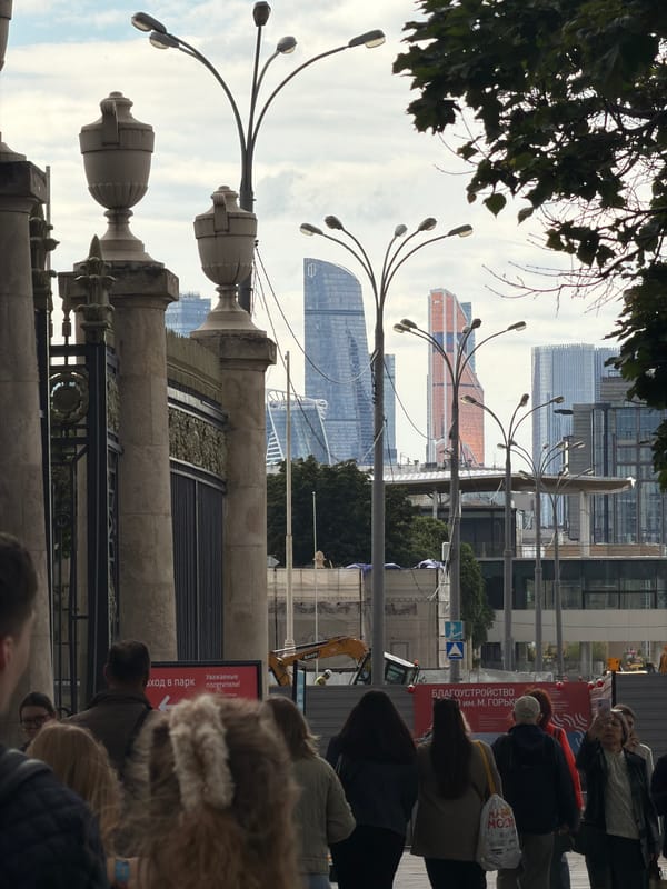 Casual Moscow street scenes and landmarks captured during afternoon walk