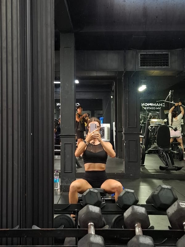 Morning gym selfies at Champion My Gym Center, Nha Trang