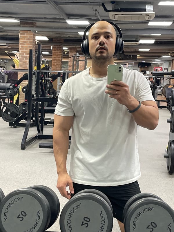 Man Takes Selfie at Gym in Izhevsk