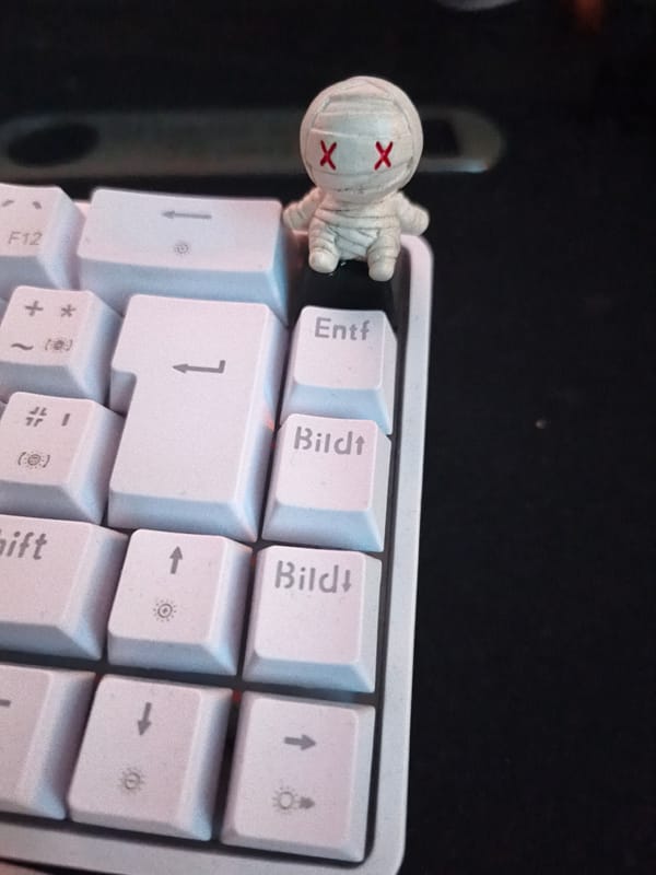 German-labeled keyboard spotted in Pleven, Bulgaria