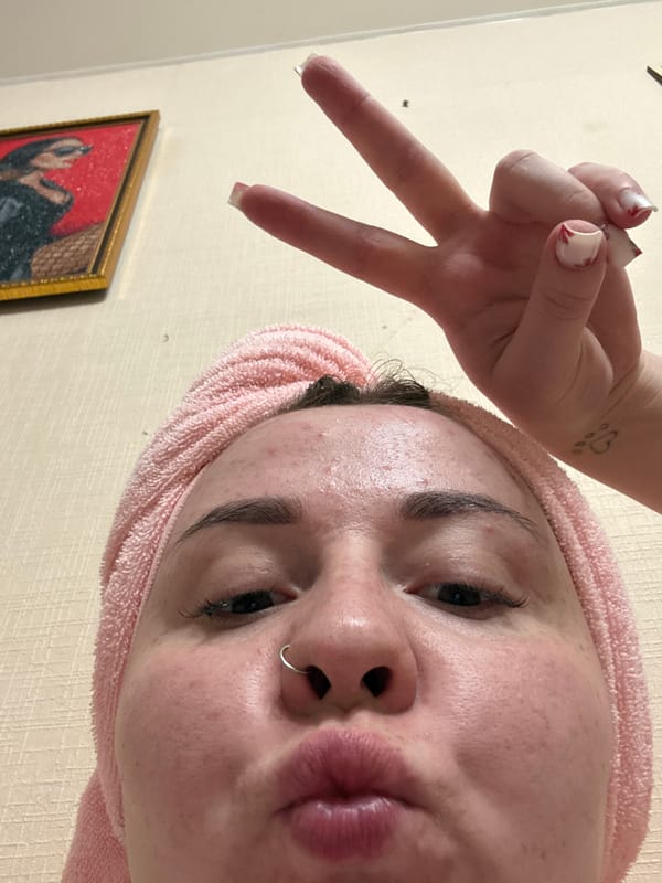 Portrait session captured in Izhevsk apartment