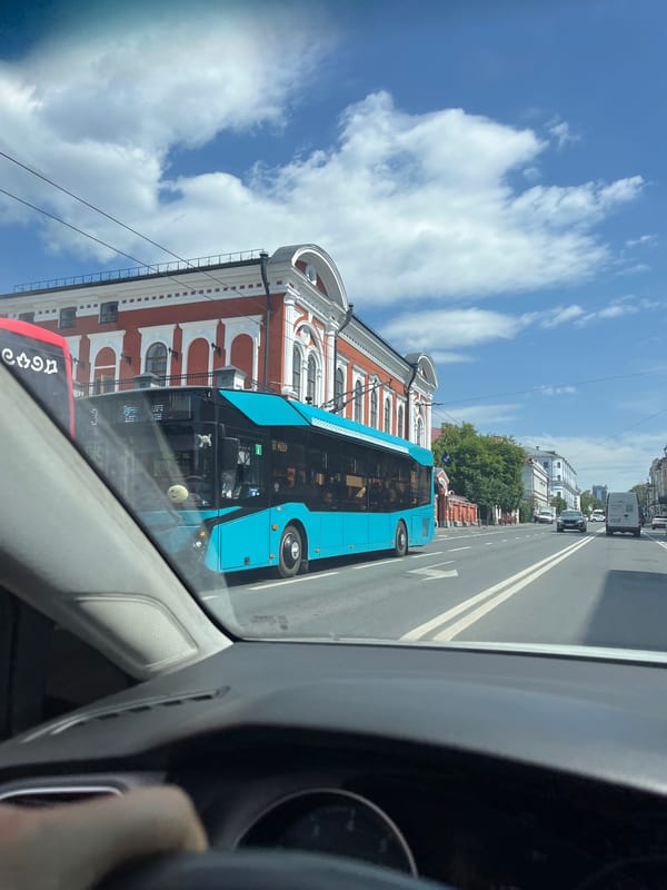 Street scenes and Lenin statue documented in Kazan