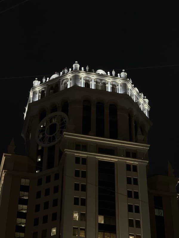 Nighttime scenes documented around Moscow's Paveletskaya station district