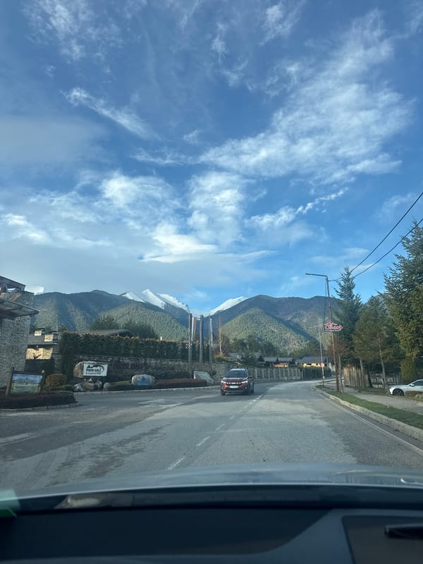 Vehicle travels through Bulgarian golf club area