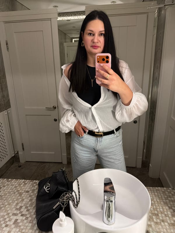 Lunch out: restroom selfies, salads, and in-car downtime.