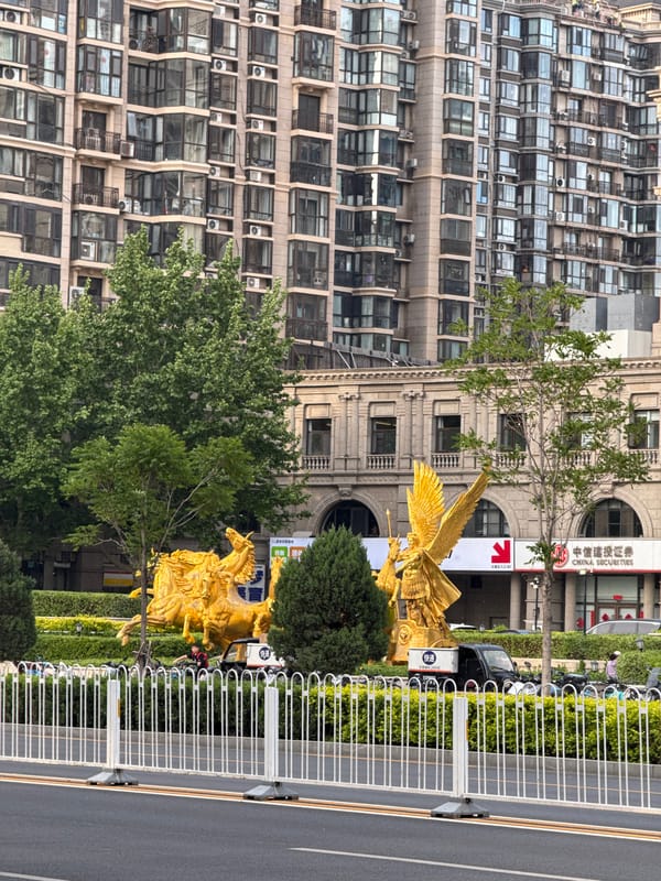 Street scenes captured in Beijing's Chaoyang District