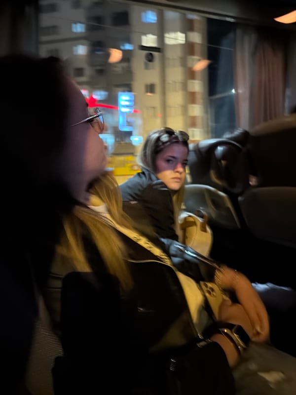 Nighttime bus journey documented in Tepebaşı, Turkey