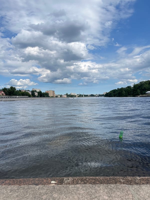 Along the Neva embankment, Saint Petersburg, midday