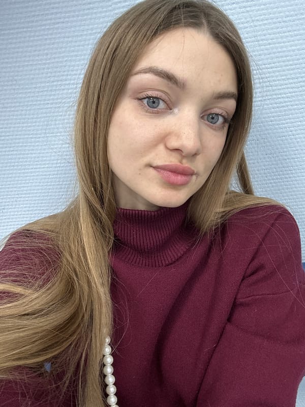 Two portraits captured in Kazan during morning hours