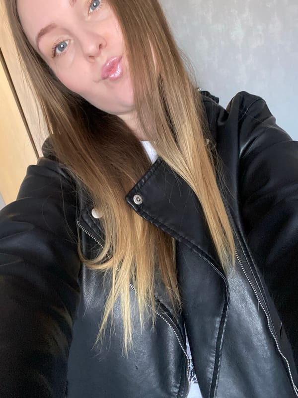 Early spring morning moments captured across Noviy, Russia