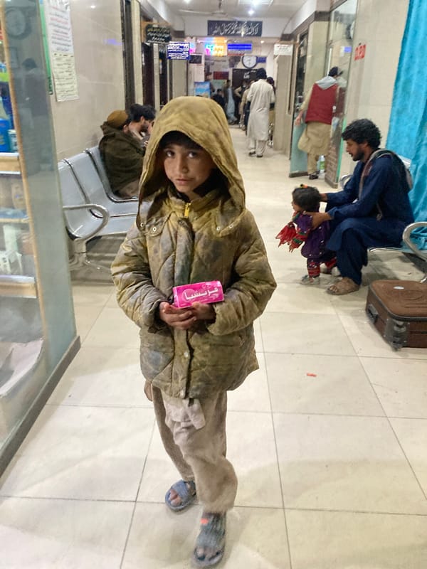 Quetta residents queue at medical facilities, gather near pharmacy