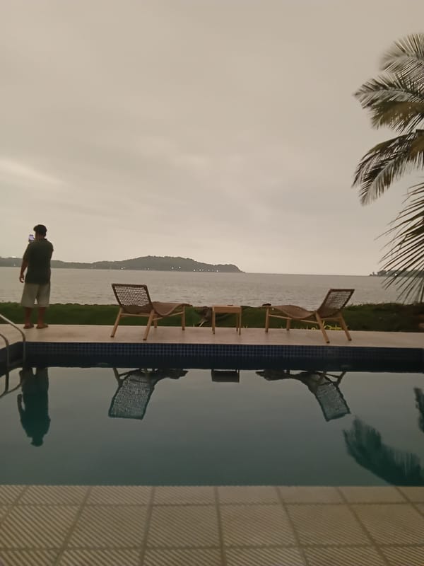 Beachfront leisure moments captured in Badem, India