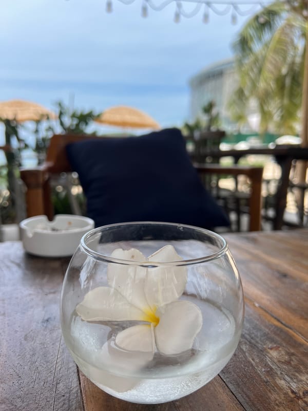 Laid-back morning at a Nha Trang beachside café and waterfront