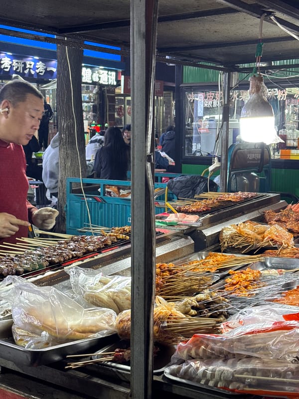 Busy nighttime street life documented in Zhongtun, China