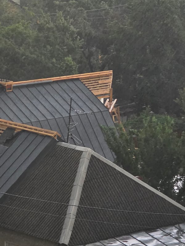 Storm rolls into Kyiv on a wet June evening