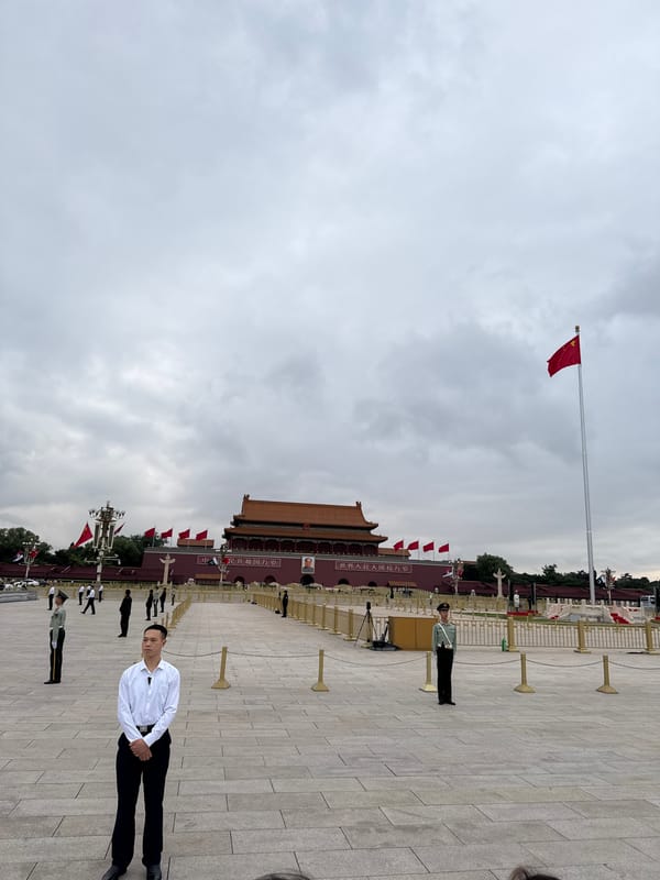 Morning scenes documented at Tiananmen Square monument