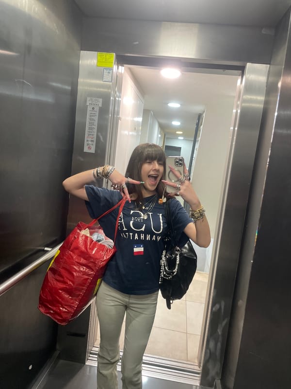 Woman captures joyful elevator selfie in Raanana