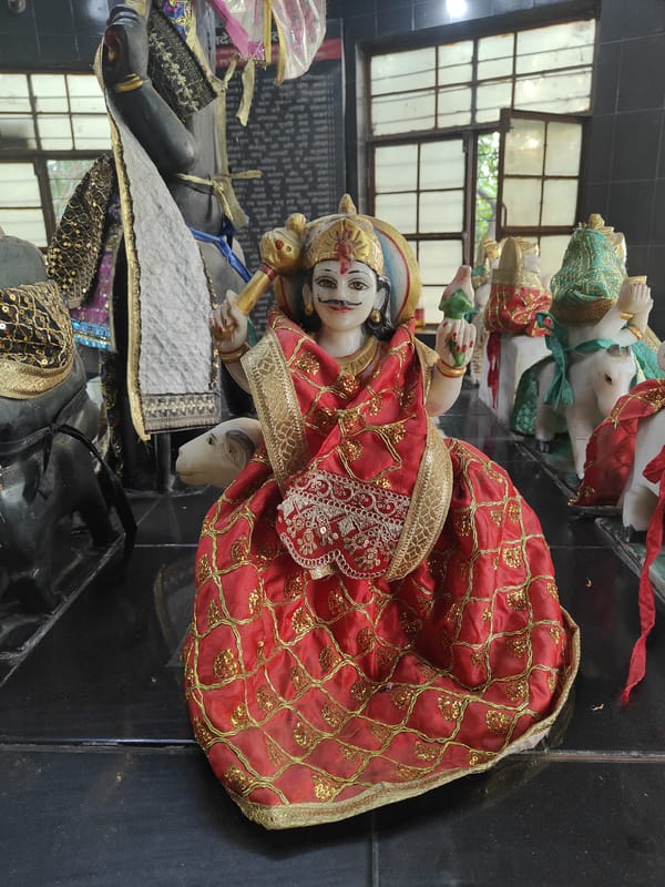 Hindu temple visit in Gurgaon, shrines and surroundings
