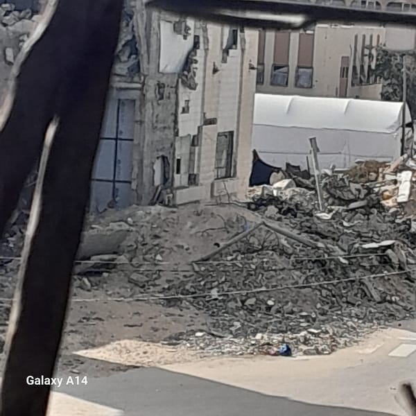 Khan Yunis residents navigate damaged areas, makeshift camps documented