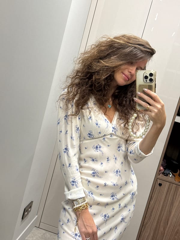 Mirror selfies in a floral white dress, Dolgoprudny