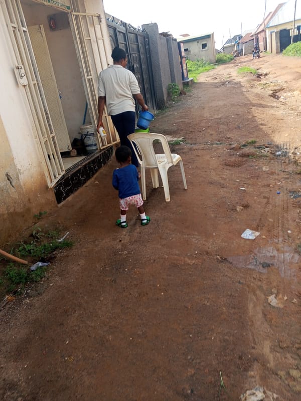 Abuja residents document morning life through selfies and street photography