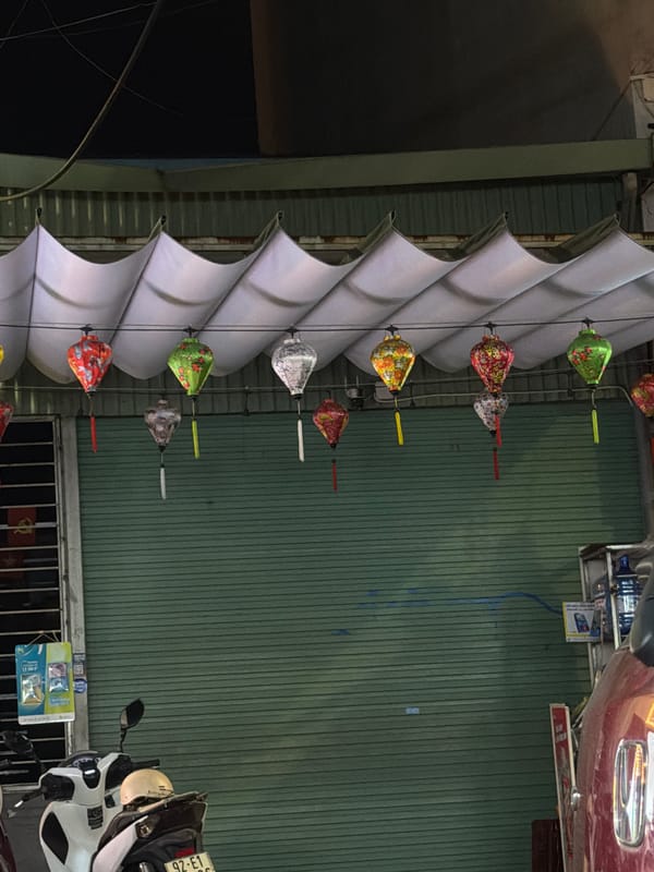 Nighttime street scenes and drinks in Da Nang, Vietnam
