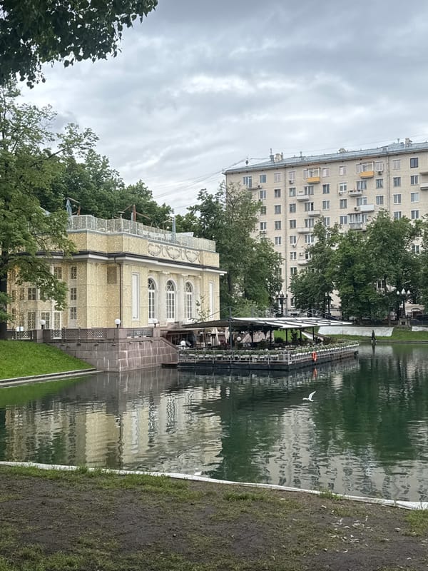 Moscow resident documents festive street scenes and decorated buildings